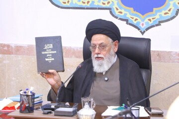 روحانیون در حرکت حلقات صالحین، باید مومنانه و مجاهدانه ورود کنند