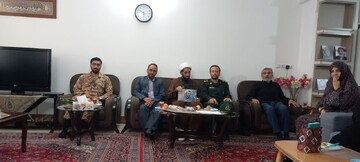 فیلم| تجلیل از مقام مادر شهید طلبه «یعقوب‌زاده» در رزمایش خوداتکایی بسیج استان مرکزی