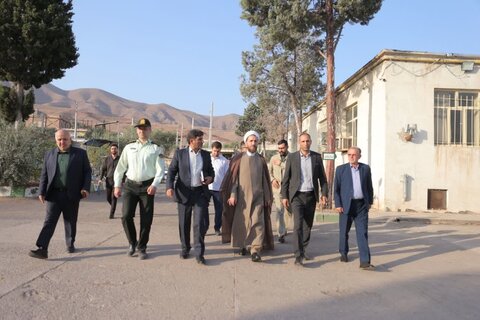 تصاویر /  حضور نماینده ولی فقیه در استان قزوین در جمع مردم طارم سفلی