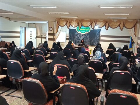 تصاویری از برگزاری مراسم شهادت امام حسن عسکری در مدرسه علمیه فاطمه الزهرا اراک