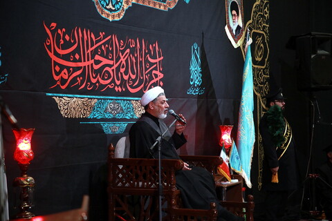 تصاویر/ حال و هوای مسجد مقدس جمکران در شب شهادت امام حسن عسکری(ع)