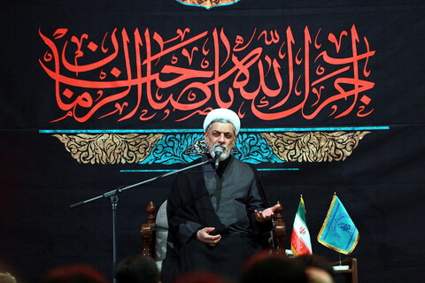 تصاویر/ حال و هوای مسجد مقدس جمکران در شب شهادت امام حسن عسکری(ع)