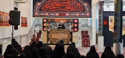 تصاویر/برگزاری مراسم عزاداری شهادت امام حسن عسکری (ع)در مدرسه علمیه الزهرا اراک