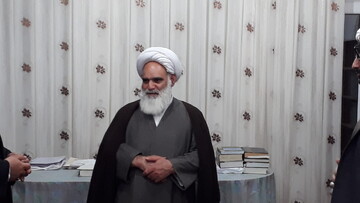 علامه حسن زاده آملی (ع) انسانی ملکوتی بود