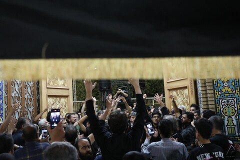 تصاویر/ حال و هوای حرم کریمه اهل بیت (ع) در شب شهادت امام حسن عسکری (ع)