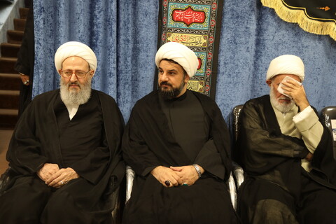 تصاویر / مراسم عزاداری شب شهادت امام حسن عسکری (ع) در بیت آیت الله فقیهی