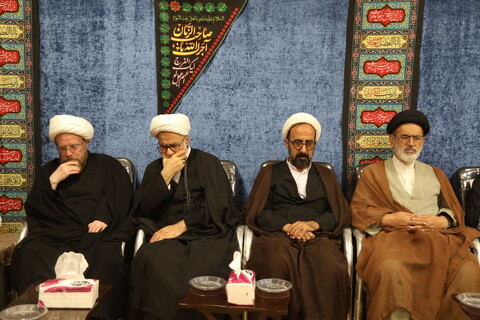تصاویر / مراسم عزاداری شب شهادت امام حسن عسکری (ع) در بیت آیت الله فقیهی