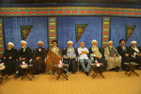 تصاویر / مراسم عزاداری شب شهادت امام حسن عسکری (ع) در بیت آیت الله فقیهی