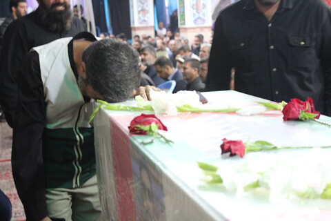 تصاویر/ مراسم تشییع شهید پاسدار رحیم محمدی در حسینیه ثارالله