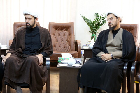 تصاویر/ دیدار اعضای خانه طلاب جوان با آیت الله اعرافی
