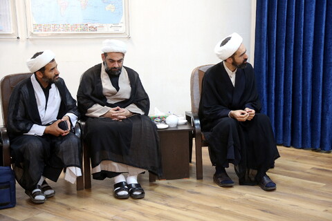 تصاویر/ دیدار اعضای خانه طلاب جوان با آیت الله اعرافی