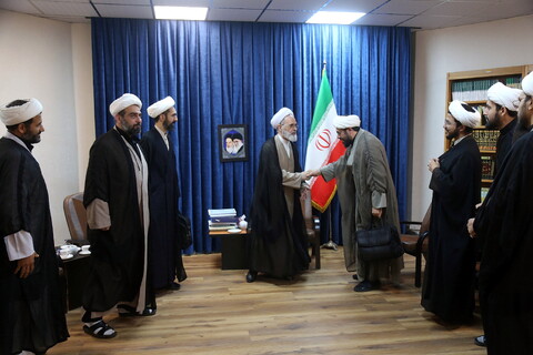 تصاویر/ دیدار اعضای خانه طلاب جوان با آیت الله اعرافی