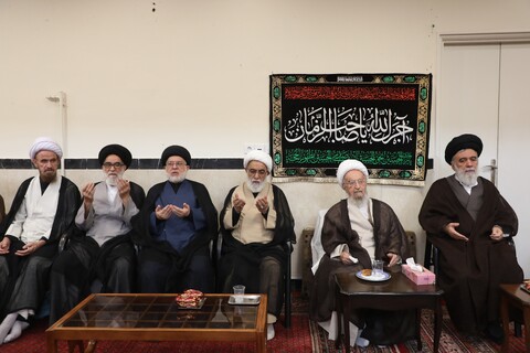 تصاویر/ مراسم عزاداری شهادت امام حسن عسکری (ع) در بیوت مراجع