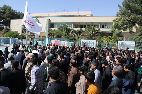 وداع مردم کرمان با شهید پاسدار رحیم محمدی