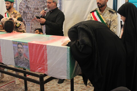 وداع مردم کرمان با شهید پاسدار رحیم محمدی