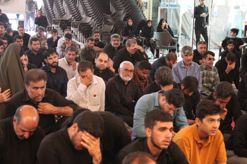 وداع مردم کرمان با شهید پاسدار رحیم محمدی