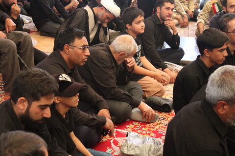 وداع مردم کرمان با شهید پاسدار رحیم محمدی