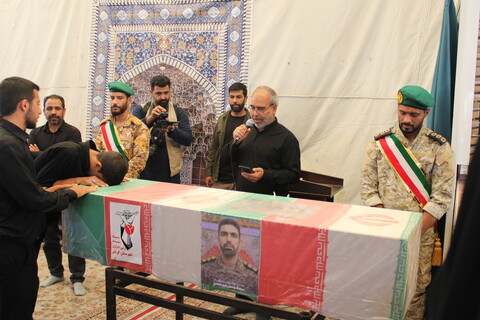 وداع مردم کرمان با شهید پاسدار رحیم محمدی