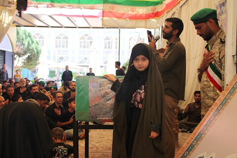 وداع مردم کرمان با شهید پاسدار رحیم محمدی