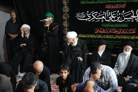 تصاویر / دسته عزاداری روز شهادت امام حسن عسکری (ع) با حضور آیت الله العظمی وحید خراسانی