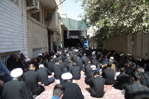 تصاویر / دسته عزاداری روز شهادت امام حسن عسکری (ع) با حضور آیت الله العظمی وحید خراسانی