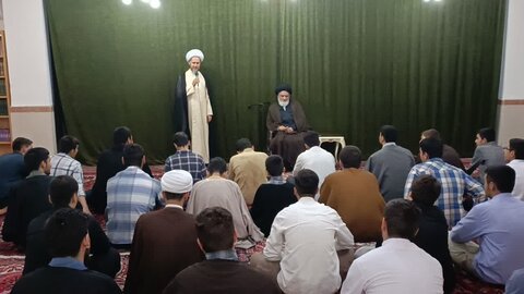تصاویر/ جلسه اخلاق طلاب مدرسه  علمیه امام خمینی (ره) شهرستان خوی