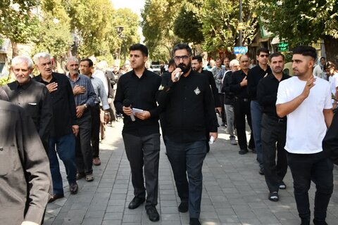 تصاویر/ عزاداری مردم شهرستان خوی در سالروز شهادت امام حسن عسکری (ع)