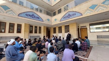 تصاویر/ مراسم جشن سالروز آغاز امامت امام زمان (عج) در حوزه علمیه استان یزد