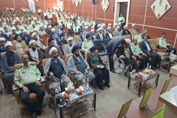 تلاش کنیم در زندگی فردی و اجتماعی ظلم و تهمت جایی نداشته باشد