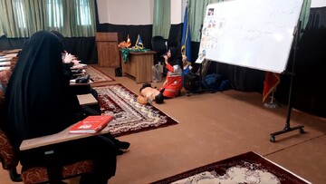 آموزش مهارت‌های کمک‌های اولیه در مدرسه علمیه هاجر خمین