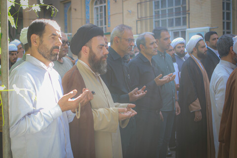 تصاویر/مراسم تشییع پیکر مرحوم حجت الاسلام و المسلمین شیخ محمد سلیمیان در مدرسه آیت الله آخوند همدانی