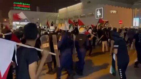 بحرین میں اسرائیلی سفیر کی واپسی پر عوامی غم و غصہ، سڑکوں پر شدید مظاہرے