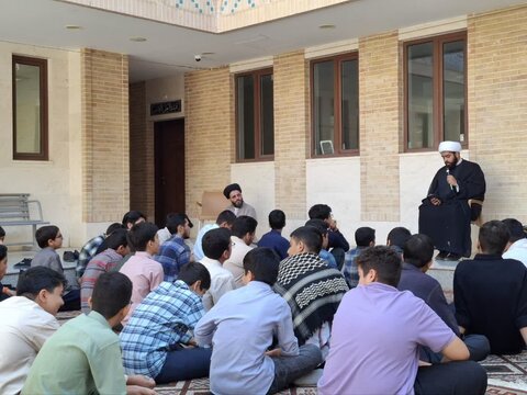 مراسم جشن سالروز آغاز امامت امام زمان در حوزه علمیه استان یزد