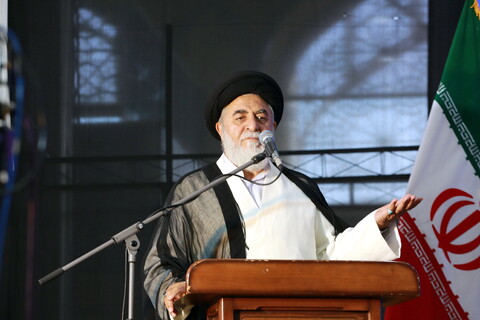 تصاویر/ تجلیل از خادمین اربعین