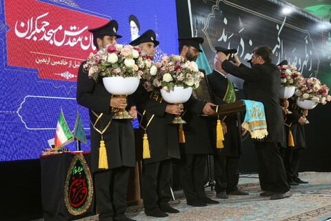 تصاویر/ تجلیل از خادمین اربعین