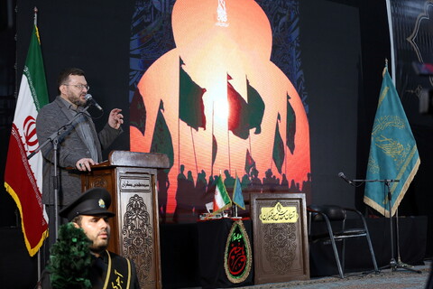 تصاویر/ تجلیل از خادمین اربعین