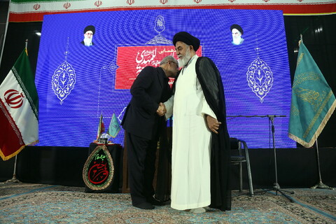 تصاویر/ تجلیل از خادمین اربعین