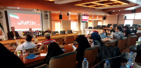 تصاویر/ نشست خبری نمایشگاه عکس «۱۲ روز ایران»