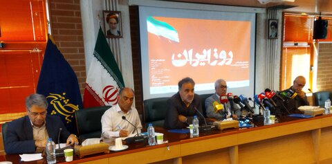 تصاویر/ نشست خبری نمایشگاه عکس «۱۲ روز ایران»