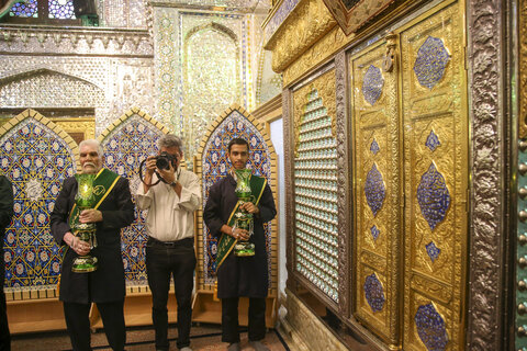 تصاویر| آیین غبارروبی حرم مطهر سیدعلاالدین حسین(ع) با حضور خبرنگاران