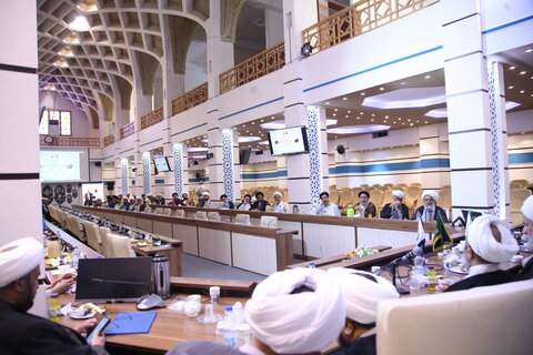 تصاویر| آیین تودیع و معارفه مدیرکل مرکز خدمات حوزه علمیه فارس