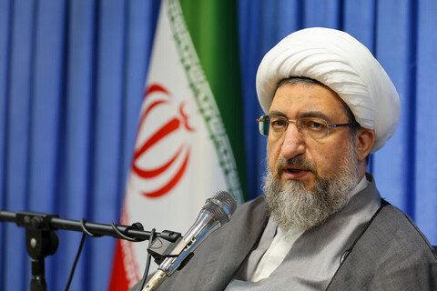 تصاویر |دیدار جمعی از فرماندهان ارتش جمهوری اسلامی ایران مستقر در استان با نماینده ولی فقیه درآذربایجان شرقی