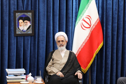 تصاویر/ دیدار رئیس مرکز وکلا، کارشناسان رسمی و مشاوران خانواده قوه قضائیه با آیت الله اعرافی