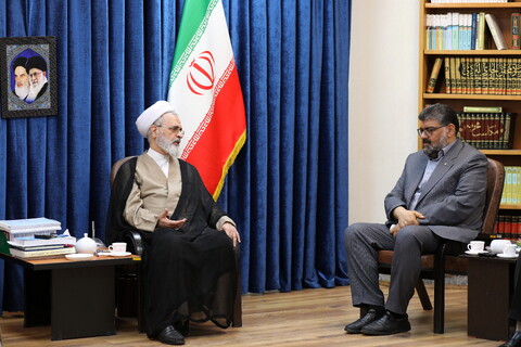 تصاویر/ دیدار رئیس مرکز وکلا، کارشناسان رسمی و مشاوران خانواده قوه قضائیه با آیت الله اعرافی