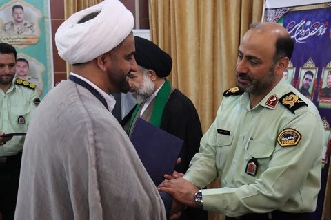 تصاویر مراسم تودیع و معارفه رئیس عقیدتی سیاسی فرمانده انتظامی لرستان