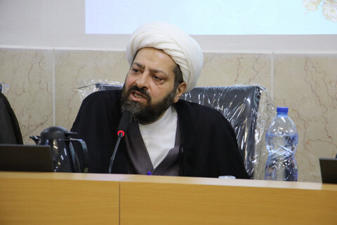 تصاویر/مراسم بزرگداشت ابن سینا در حوزه علمیه اصفهان