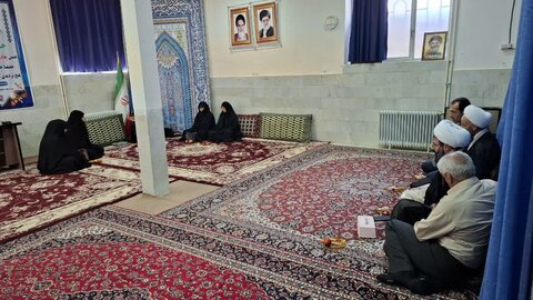 تصاویر/بازدید مدیر حوزه علمیه خواهران استان مرکزی از مدرسه علمیه مهدیه خنداب