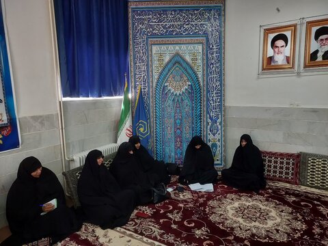 تصاویر/بازدید مدیر حوزه علمیه خواهران استان مرکزی از مدرسه علمیه مهدیه خنداب