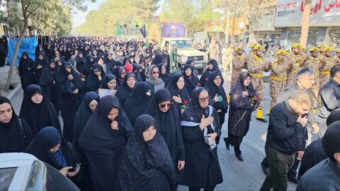 تصاویر/ تشییع پیکر شهید سرهنگ پاسدار «رحیم محمدی» در زرند