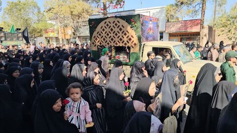 تصاویر/ تشییع پیکر شهید سرهنگ پاسدار «رحیم محمدی» در زرند